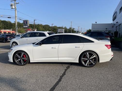 2022 Audi S6 Premium Plus