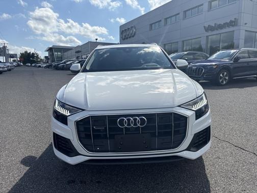 2023 Audi Q8 Prestige