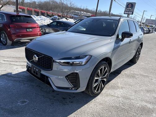2025 Volvo XC60 Plus