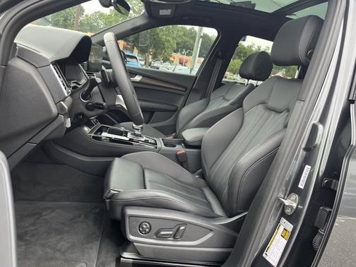 2024 Audi Q5 S line Premium Plus