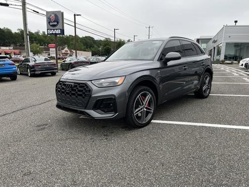 2024 Audi Q5 S line Premium Plus