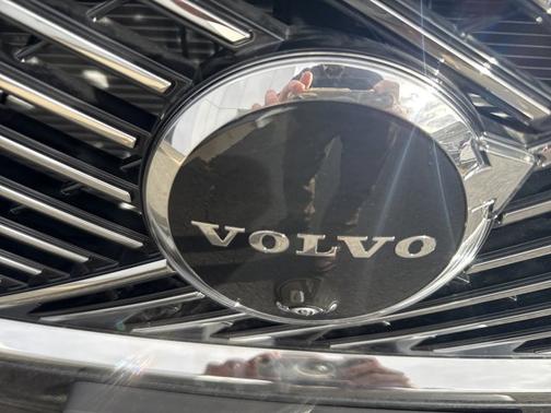 2025 Volvo XC90 Plus