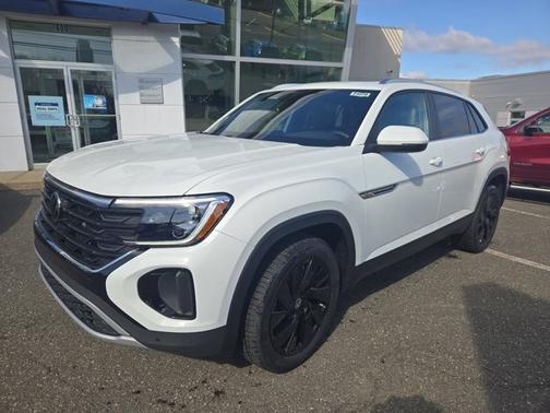 2025 Volkswagen Atlas Cross Sport 2.0T SE w/Technology
