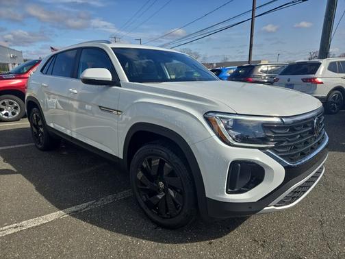 2025 Volkswagen Atlas Cross Sport 2.0T SE w/Technology
