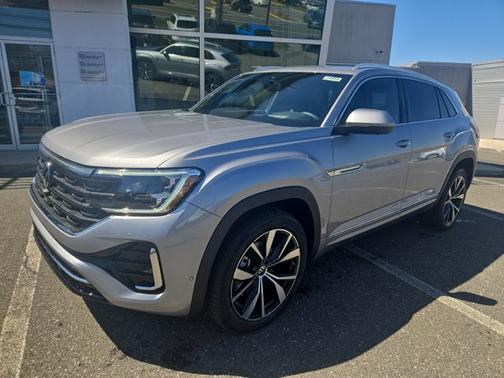 2025 Volkswagen Atlas Cross Sport 2.0T SEL Premium R-Line