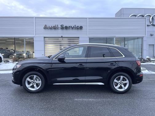 2023 Audi Q5 Premium