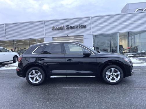 2023 Audi Q5 Premium