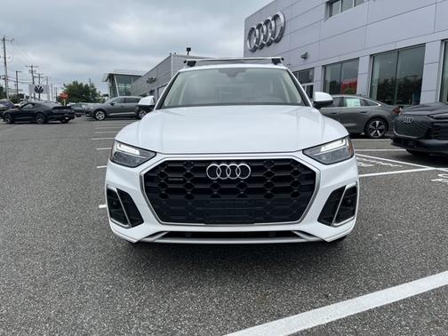 2023 Audi Q5 S line Premium
