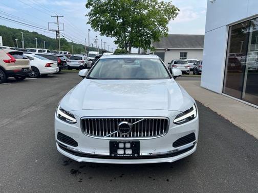 2025 Volvo S90 Plug-In Hybrid Ultra