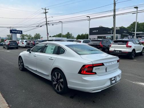 2025 Volvo S90 Plug-In Hybrid Ultra