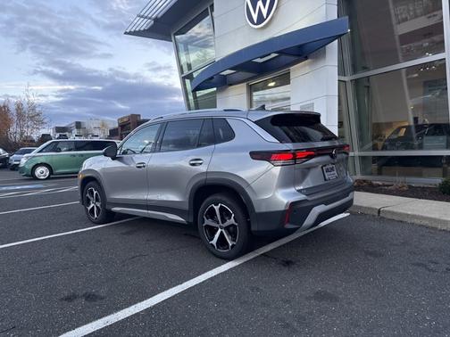 2025 Volkswagen Tiguan SE