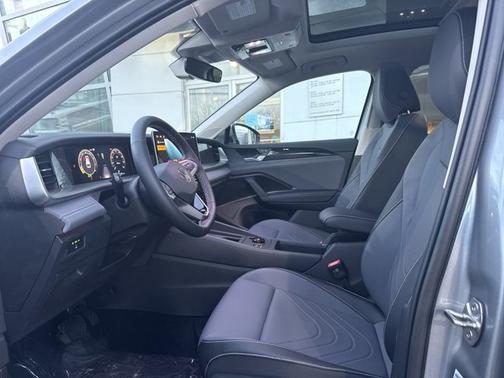 2025 Volkswagen Tiguan SE