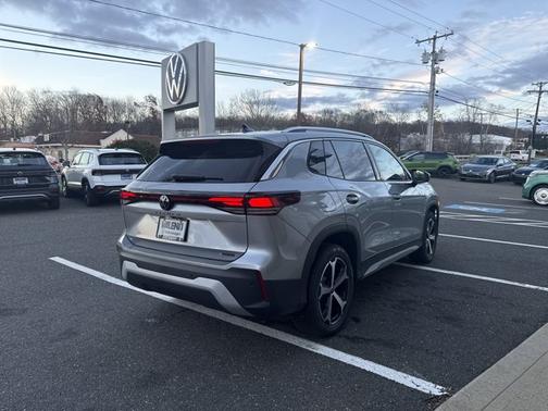 2025 Volkswagen Tiguan SE