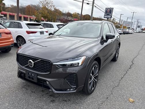 2025 Volvo XC60 Plus