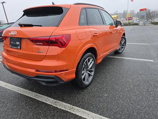 2024 Audi Q3 S line Premium