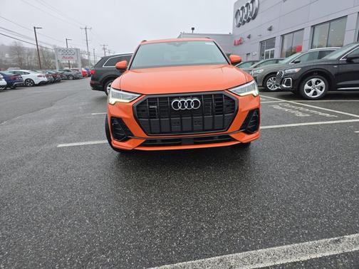 2024 Audi Q3 S line Premium