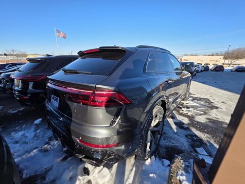 2026 Audi RS Q8 performance