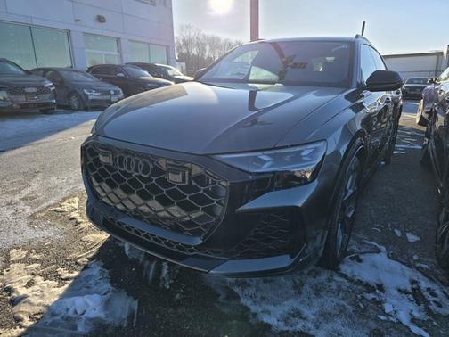 2026 Audi RS Q8 performance