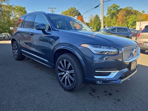 2025 Volvo XC90 Core