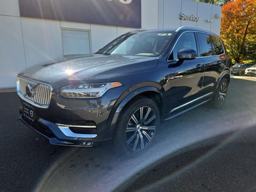 2025 Volvo XC90 Core