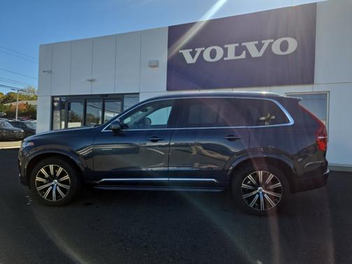 2025 Volvo XC90 Core
