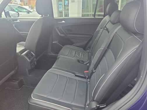 2022 Volkswagen Tiguan SEL R-Line