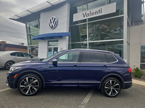 2022 Volkswagen Tiguan SEL R-Line