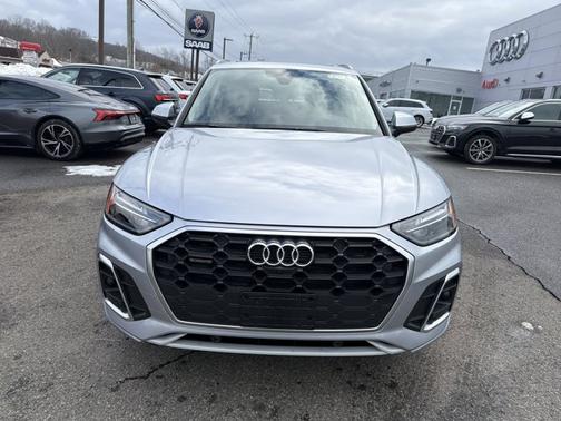 2023 Audi Q5 S line Premium Plus
