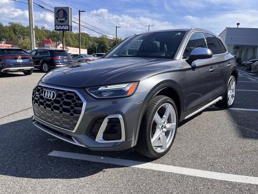 2022 Audi SQ5 Premium
