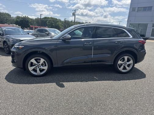 2025 Audi Q5 Premium Plus