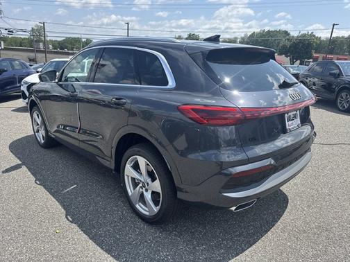 2025 Audi Q5 Premium Plus