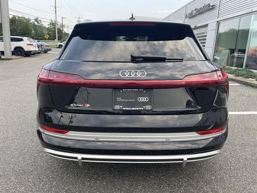 2022 Audi e-tron S Premium Plus