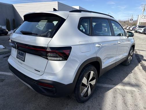 2025 Volkswagen Taos S