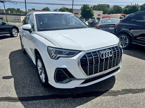 2025 Audi Q3 S line Premium