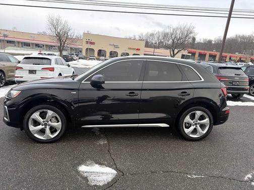2023 Audi Q5 S line Premium Plus