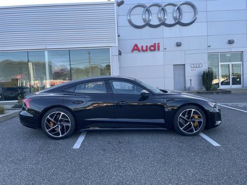2023 Audi RS e-tron GT 4DR QTRO