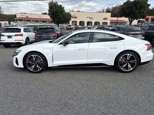 2023 Audi e-tron GT Prestige