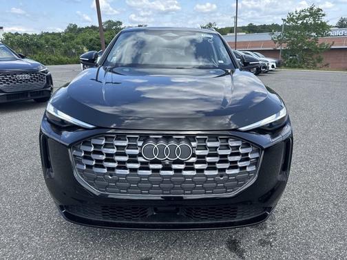 2025 Audi Q5 Premium