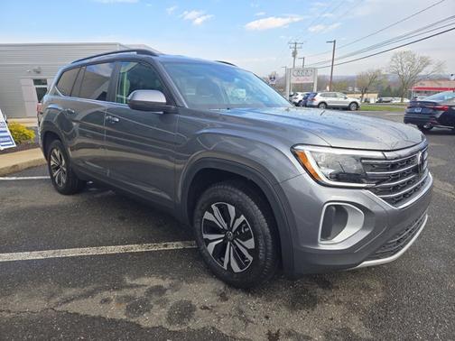 2025 Volkswagen Atlas 2.0T SE