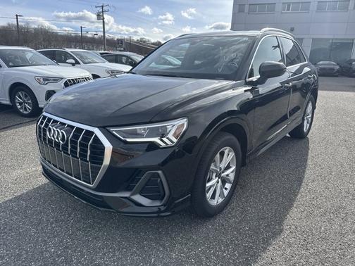 2025 Audi Q3 S line Premium