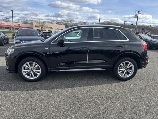 2025 Audi Q3 S line Premium