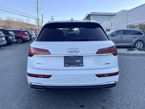 2023 Audi Q5 S line Premium