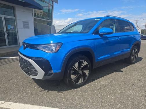2025 Volkswagen Taos SE