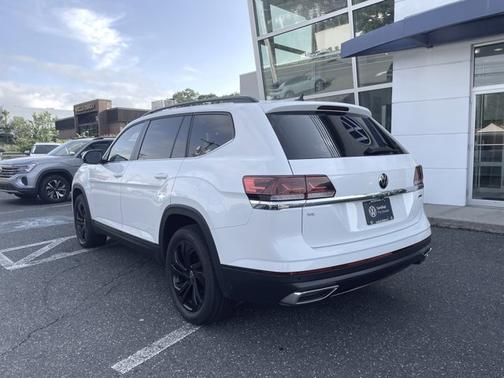 2022 Volkswagen Atlas 2.0T SE w/Technology