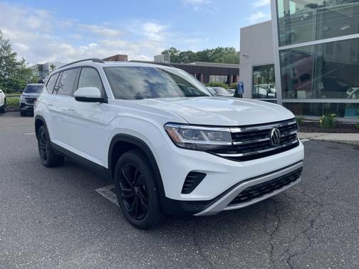 2022 Volkswagen Atlas 2.0T SE w/Technology