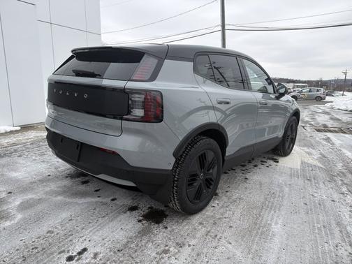 Vapour Grey Metallic 2026 Volvo EX30 Cross Country Ultra