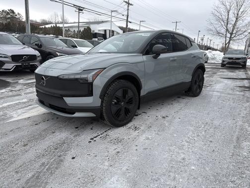 Vapour Grey Metallic 2026 Volvo EX30 Cross Country Ultra