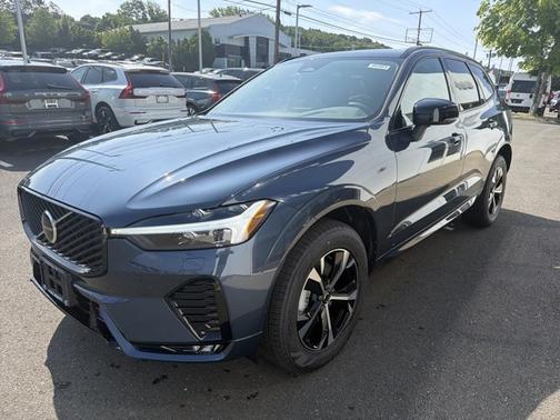 2026 Volvo XC60 Core