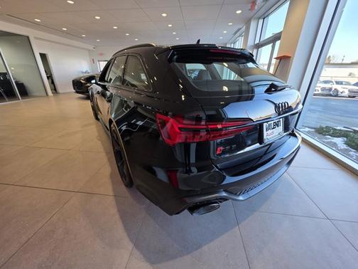 2026 Audi RS 6 Avant performance