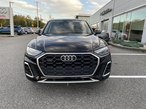 2022 Audi Q5 S line Prestige